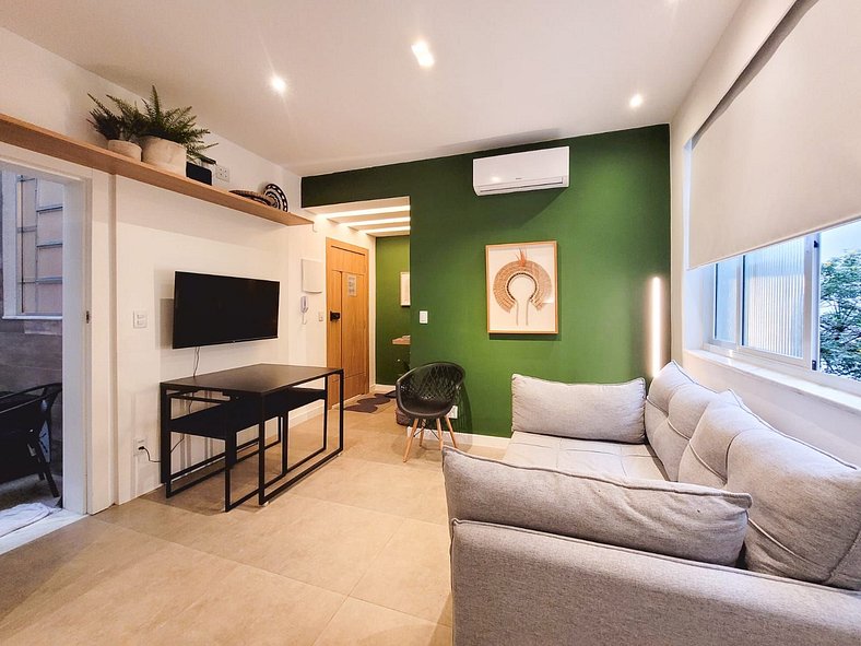 Elegante Apartamento de 1 Quarto em Copacabana